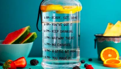 爱游戏APP-绿茵场上的千钧一发：当足球悬念改写人类肾上腺素图谱