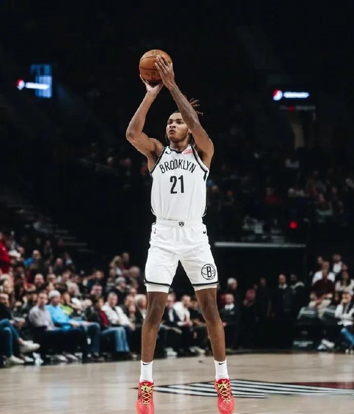 篮网主场大胜开拓者,连胜 篮网主场大胜开拓者,连胜