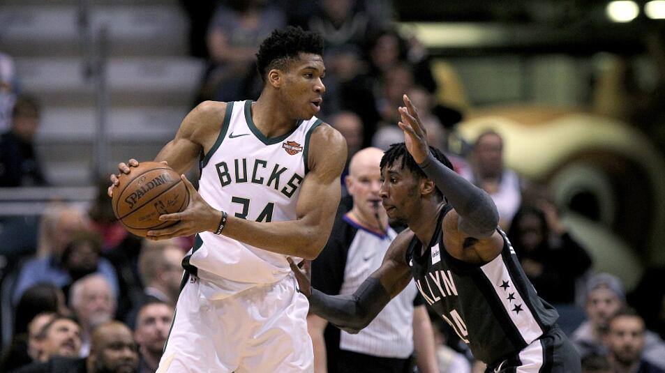 天津队轻取篮网,福克斯关键制胜 天津队轻取篮网,福克斯关键制胜