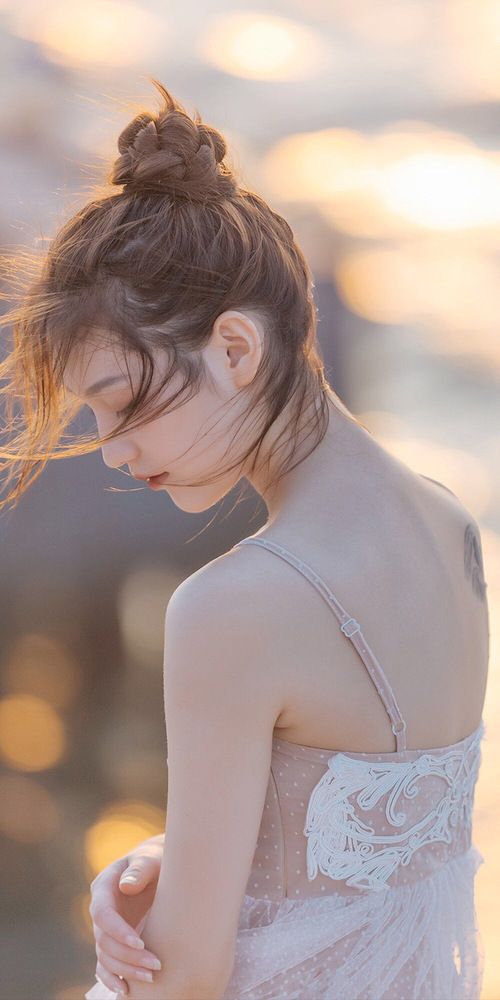 爱游戏官网-平行宇宙，当莫兰特在欧冠决赛接管比赛，广东队带走了马刺